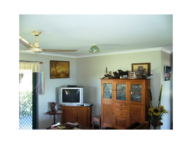 Buxton QLD 4660