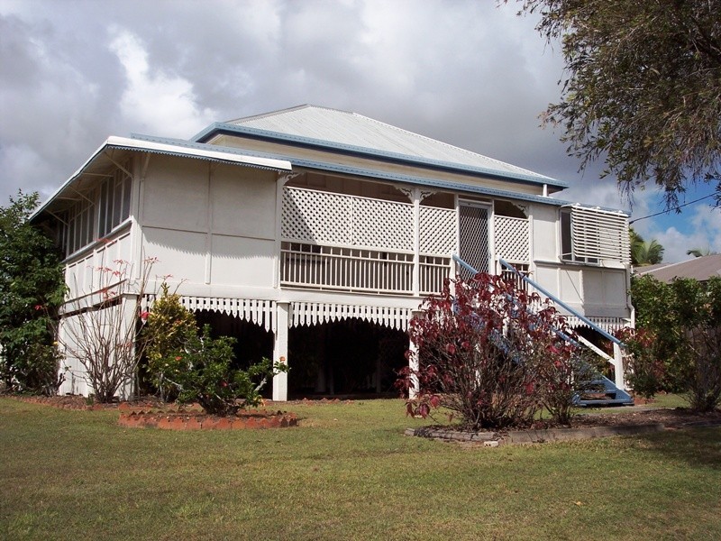 2 Bell Street, Bundaberg South QLD 4670