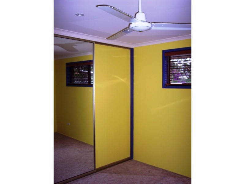 Avenell Heights QLD 4670