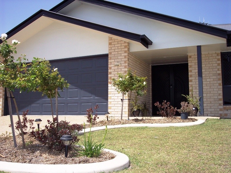 6 HALLORAN CT, MAYFAIR ESTATE, Thabeban QLD 4670