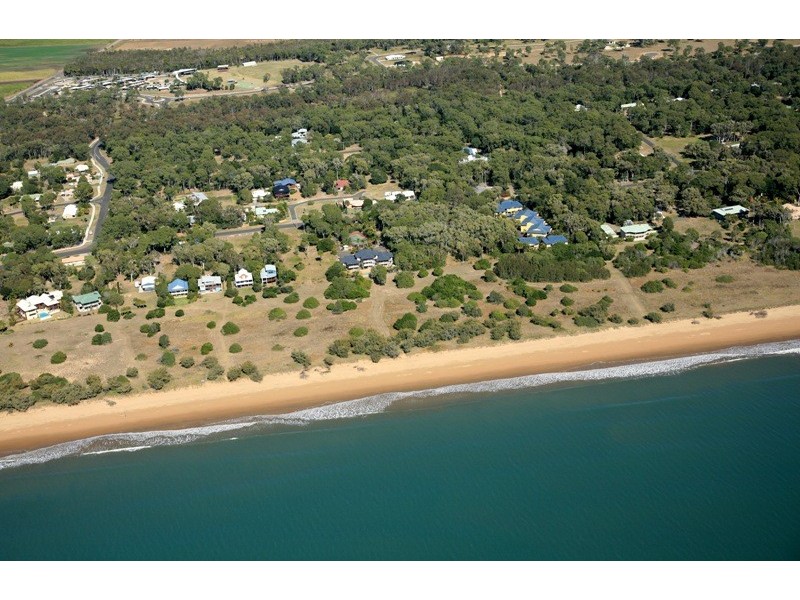 Moore Park Beach QLD 4670