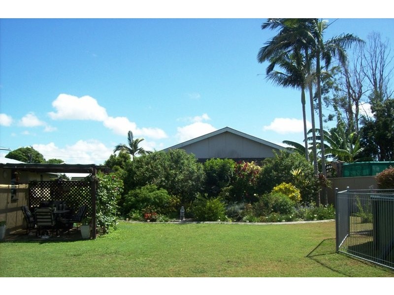 Avenell Heights QLD 4670