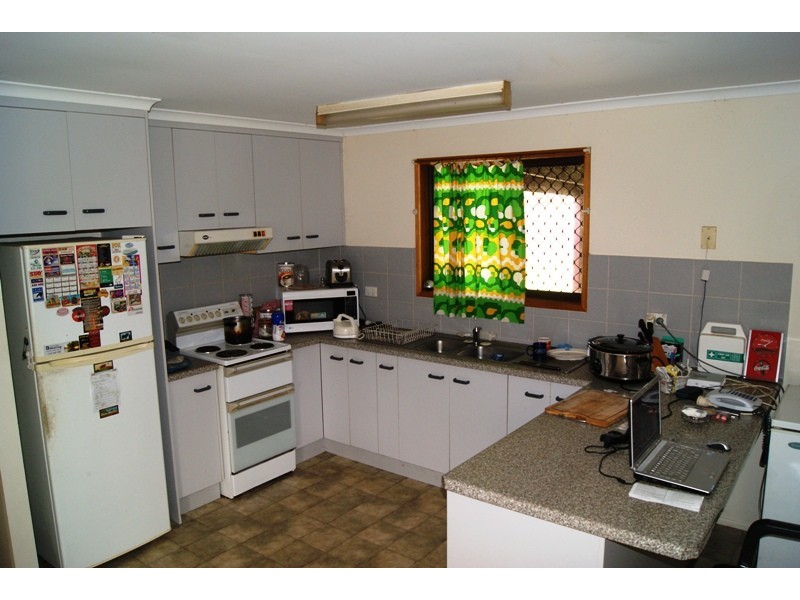 1 WALLACE STREET, Bundaberg North QLD 4670