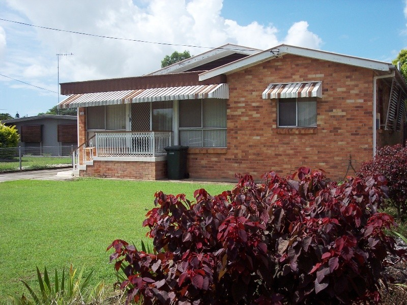 Avenell Heights QLD 4670