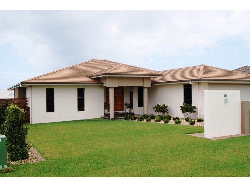 11 PANORAMIC WAY, Bargara QLD 4670