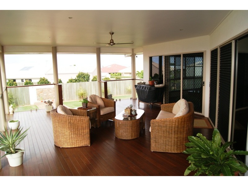 11 PANORAMIC WAY, Bargara QLD 4670