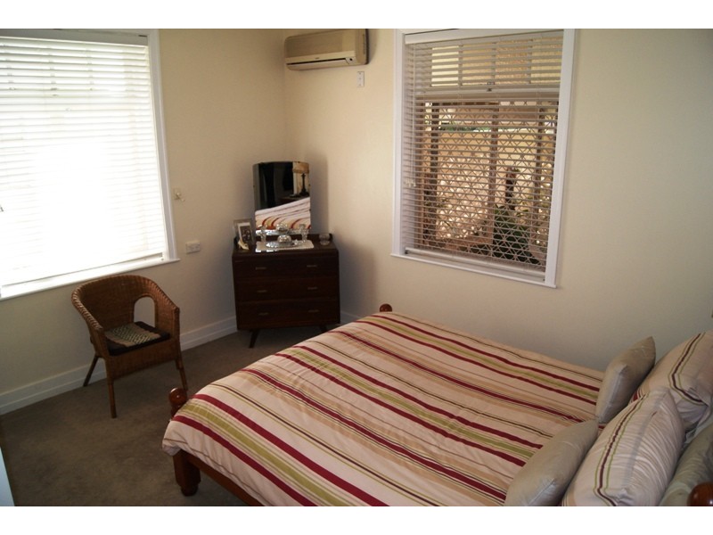 26 SUGDEN STREET, Bundaberg South QLD 4670