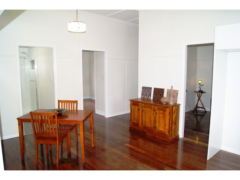 17 HURST STREET, Walkervale QLD 4670