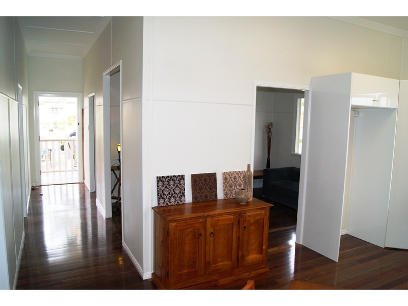17 HURST STREET, Walkervale QLD 4670