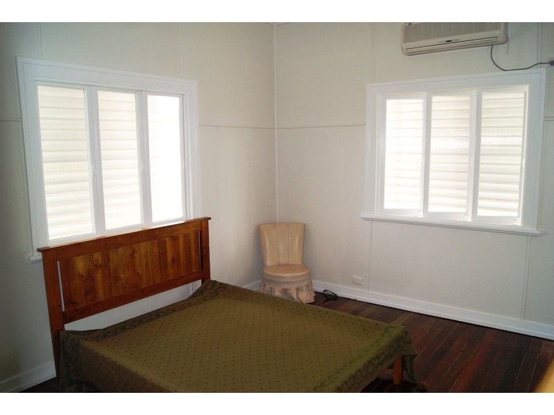 17 HURST STREET, Walkervale QLD 4670