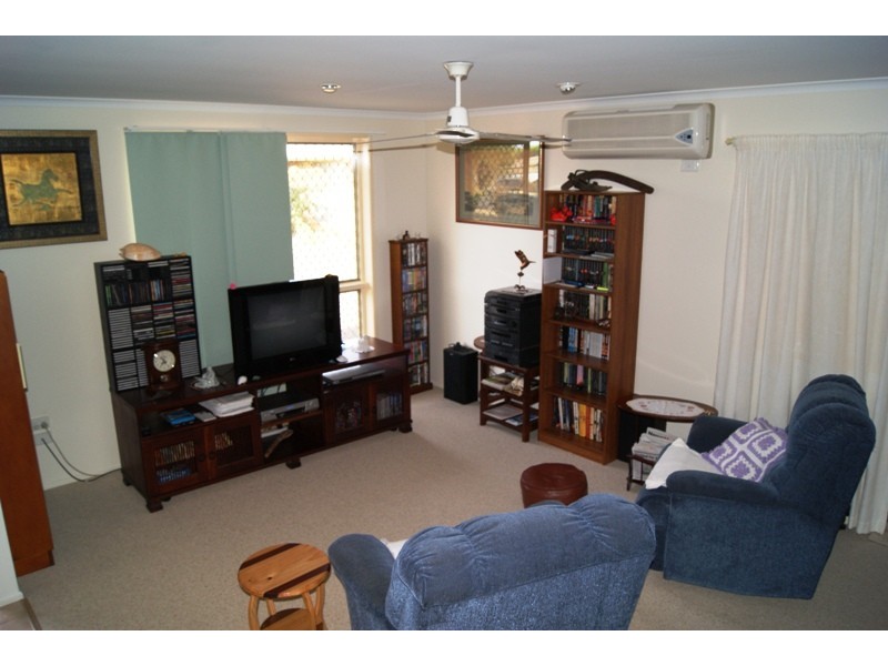 Avenell Heights QLD 4670