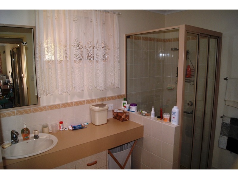 Avenell Heights QLD 4670