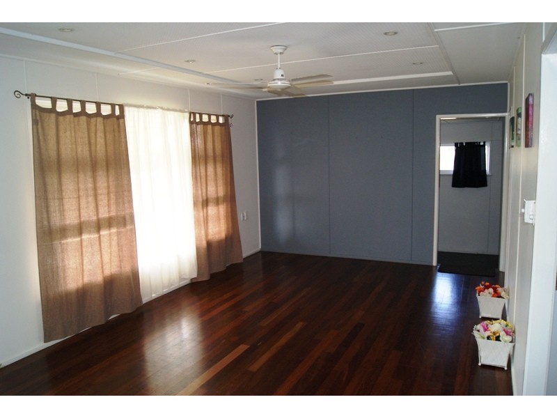 Moore Park Beach QLD 4670