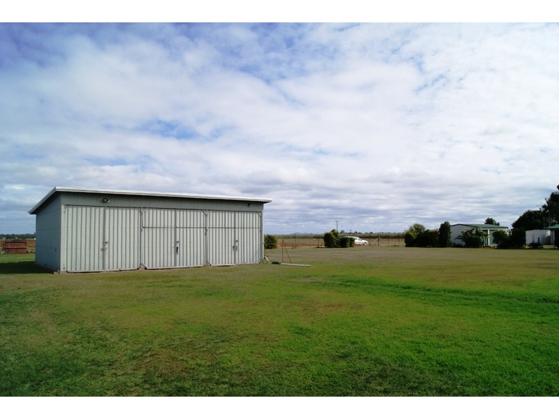 Moore Park Beach QLD 4670