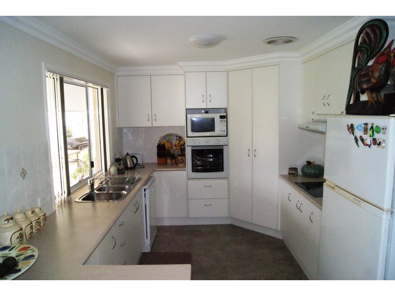 Sharon QLD 4670