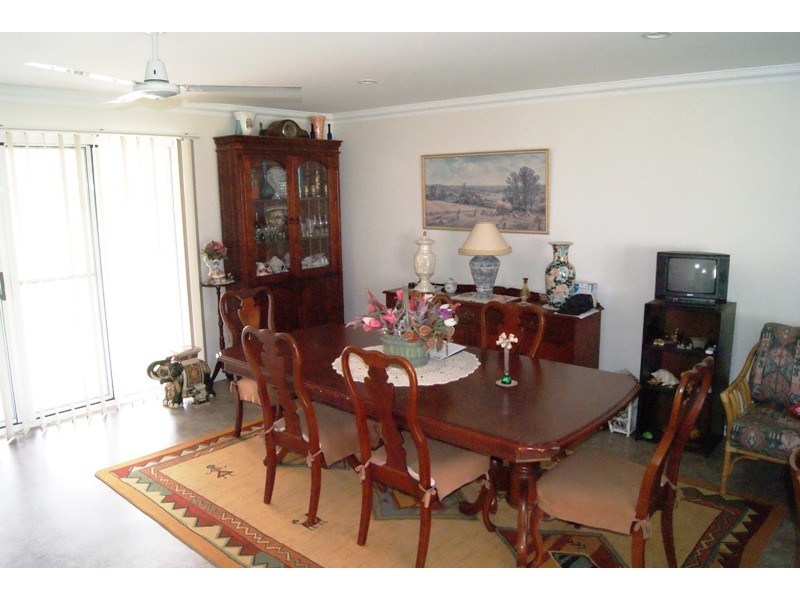 Sharon QLD 4670