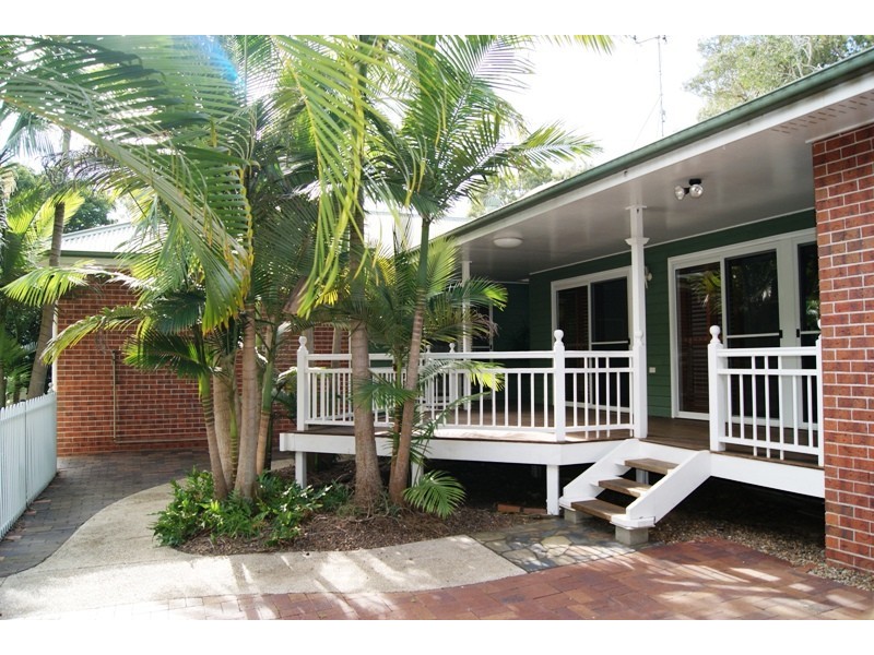 Moore Park Beach QLD 4670