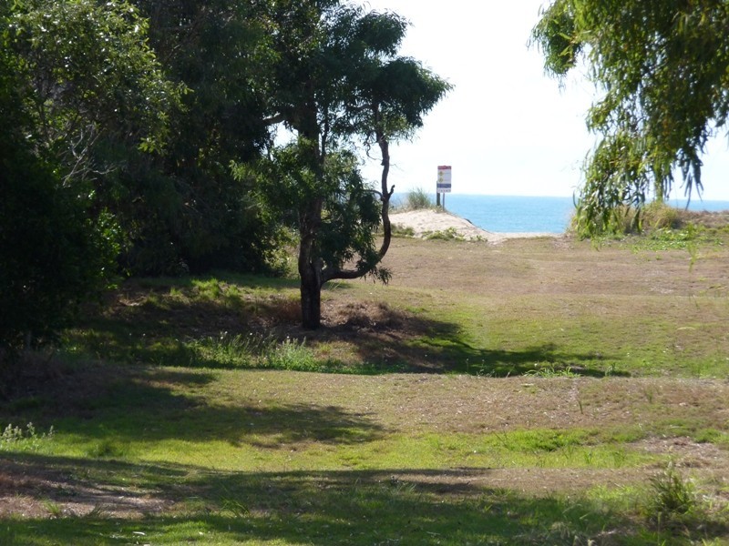Moore Park Beach QLD 4670