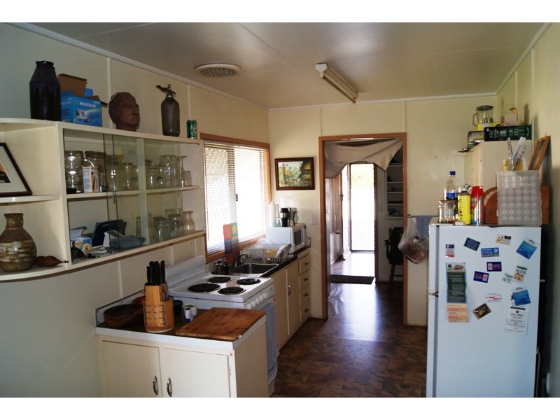 32A VICTORIA STREET, Bundaberg East QLD 4670