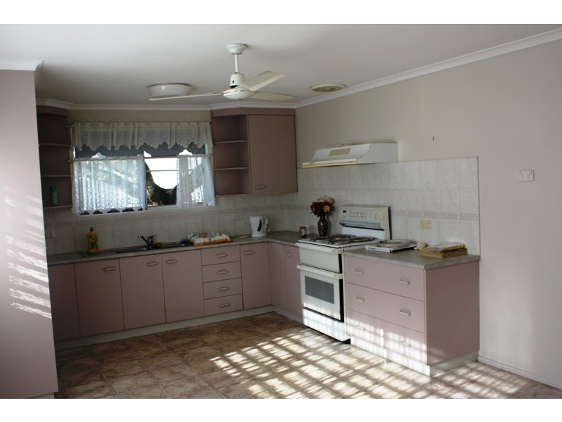 Alloway QLD 4670