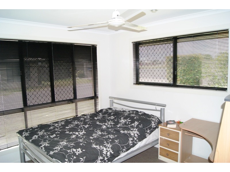 1/15a Avoca Street, Millbank QLD 4670
