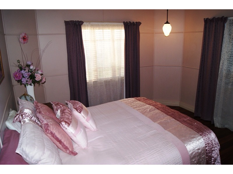 20 COOMBER STREET, Svensson Heights QLD 4670