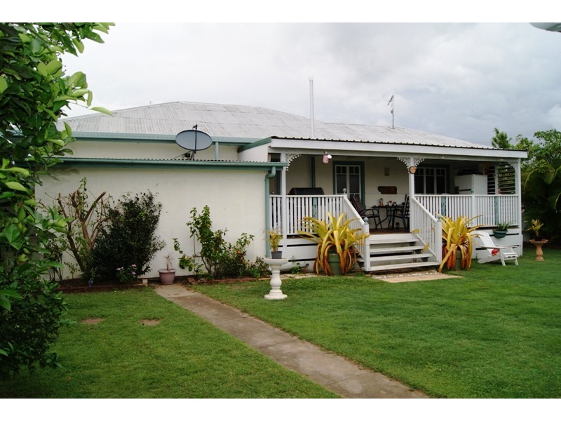 20 COOMBER STREET, Svensson Heights QLD 4670