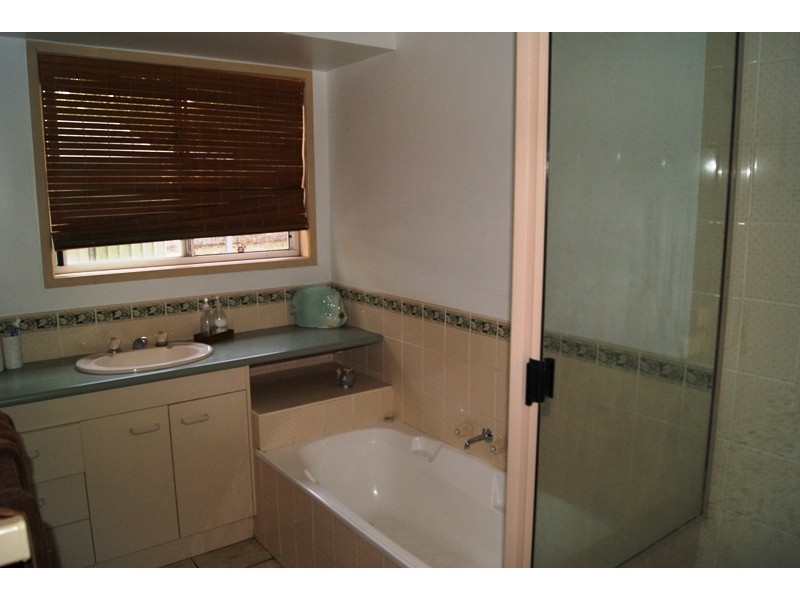 20 Cockatoo Crescent, Gooburrum QLD 4670