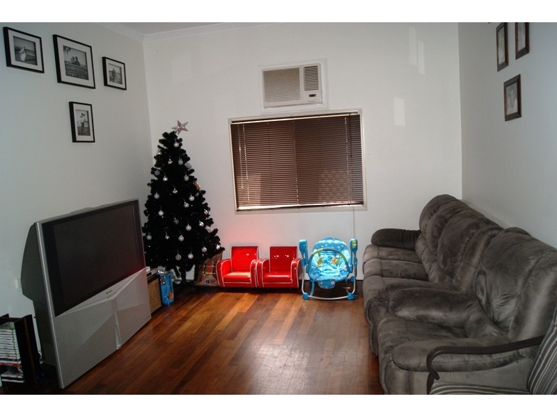 18 Alice Street, Walkervale QLD 4670