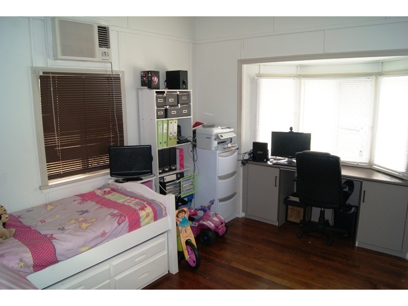 18 Alice Street, Walkervale QLD 4670