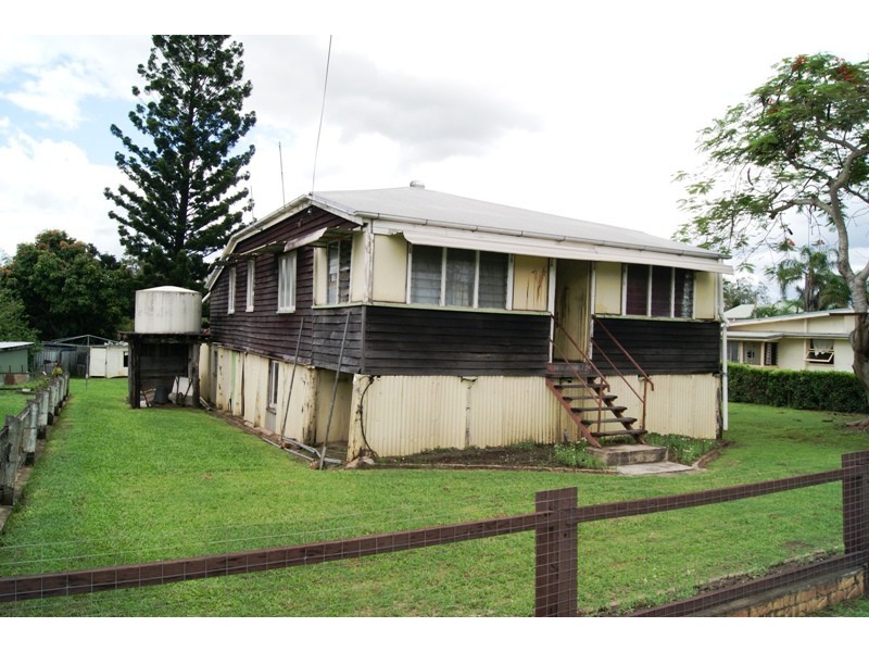 11 Mulgrave Street, Gin Gin QLD 4671