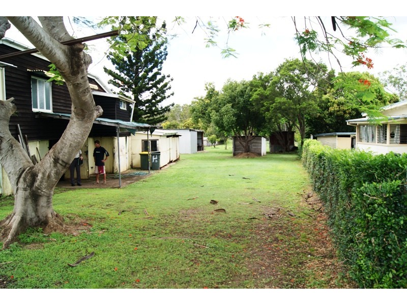 11 Mulgrave Street, Gin Gin QLD 4671