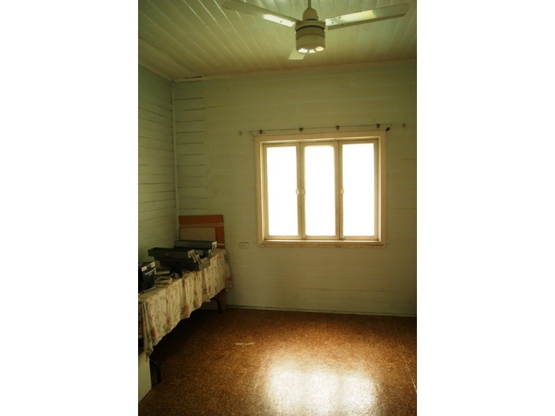 11 Mulgrave Street, Gin Gin QLD 4671