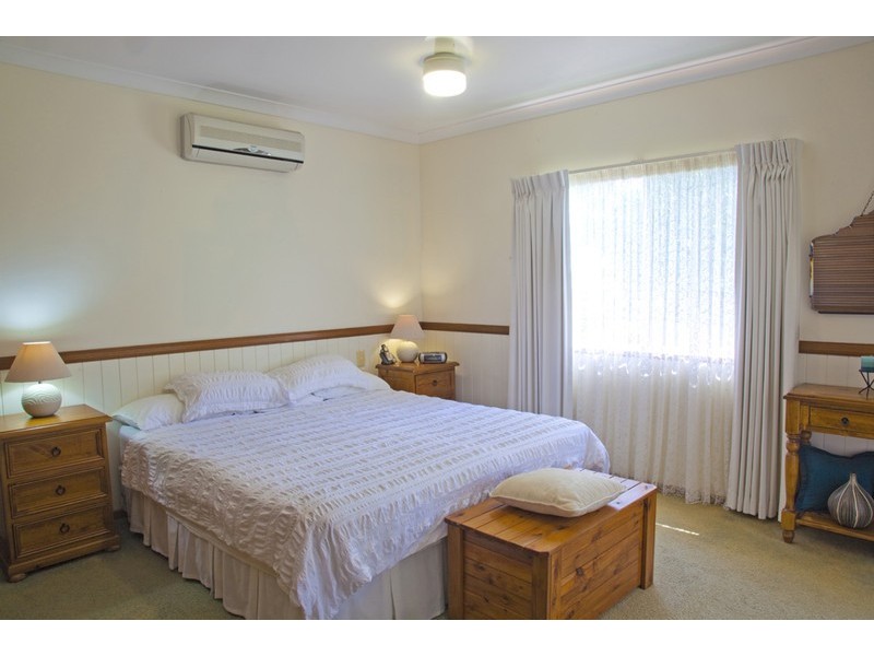 49 Daveys Drive, Branyan QLD 4670