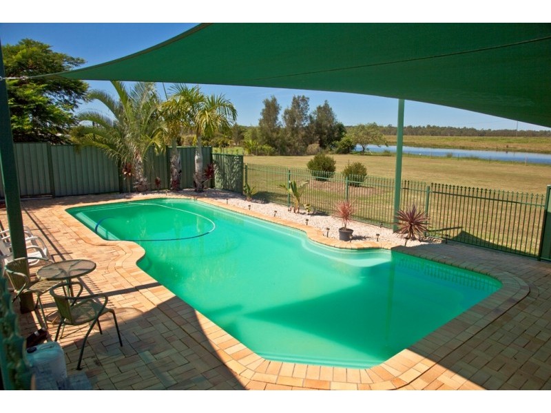 49 Daveys Drive, Branyan QLD 4670