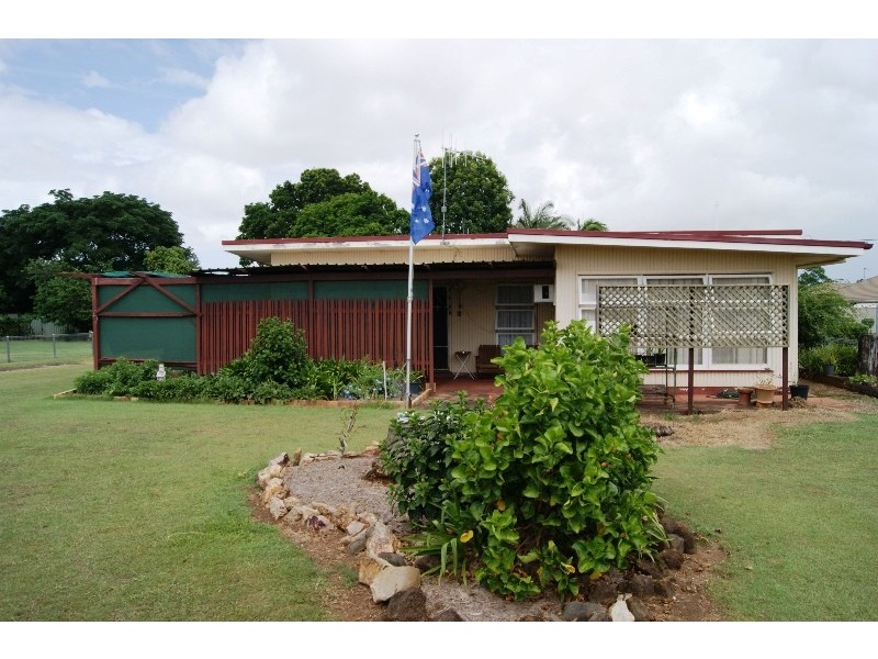 Avenell Heights QLD 4670