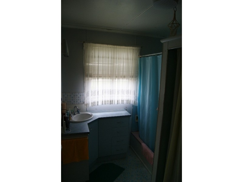 Avenell Heights QLD 4670