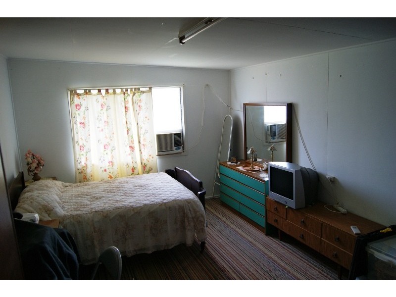 Avenell Heights QLD 4670