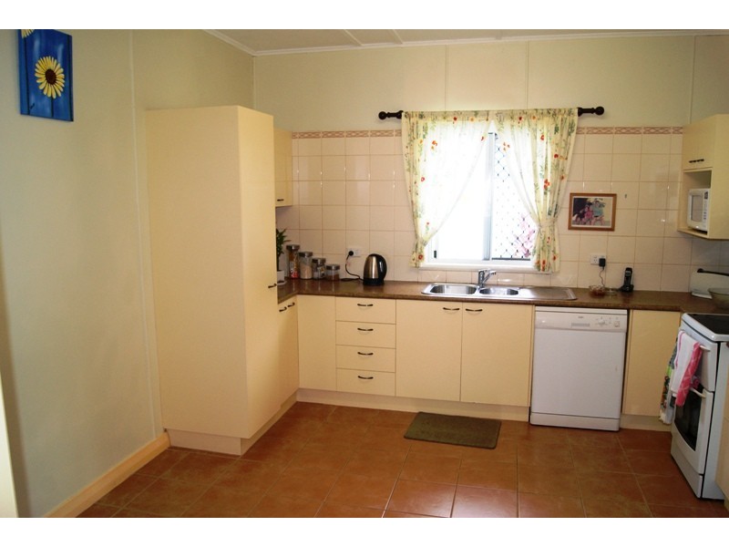 Walkervale QLD 4670