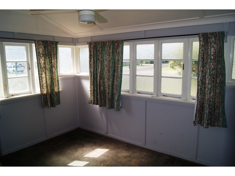 51  PITT STREET, Walkervale QLD 4670