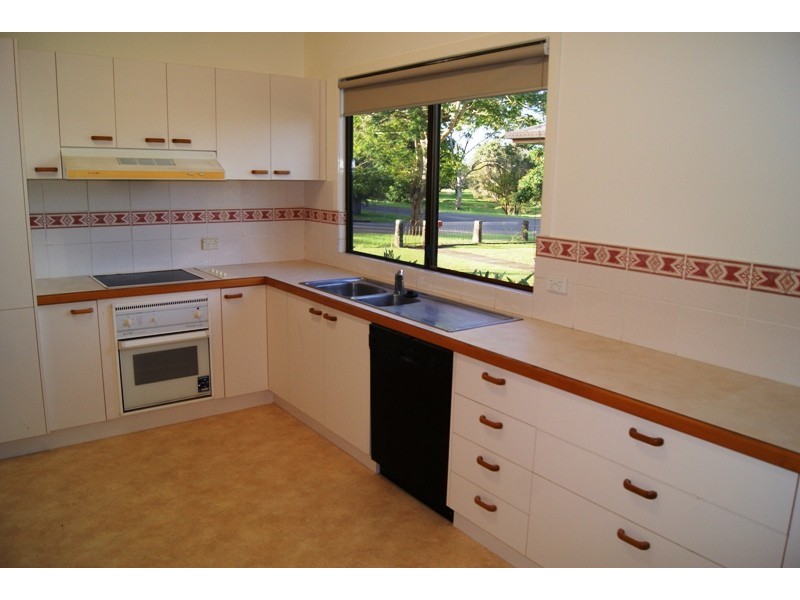 2 WYPER STREET, Bundaberg South QLD 4670