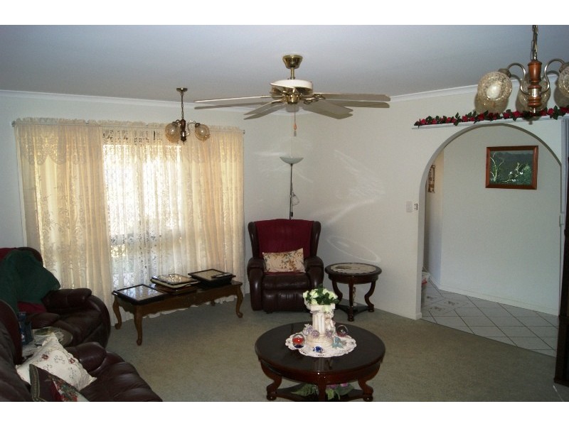 195 Barolin Esplanade, Coral Cove QLD 4670
