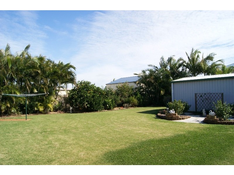 195 Barolin Esplanade, Coral Cove QLD 4670