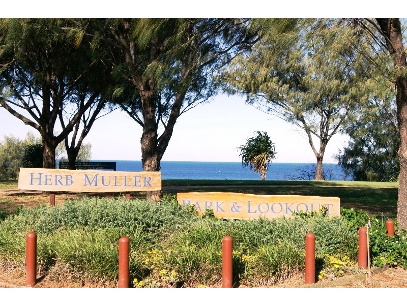 195 Barolin Esplanade, Coral Cove QLD 4670