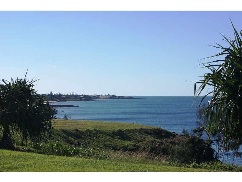 195 Barolin Esplanade, Coral Cove QLD 4670