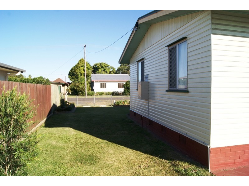 10 Walsh Street, Walkervale QLD 4670
