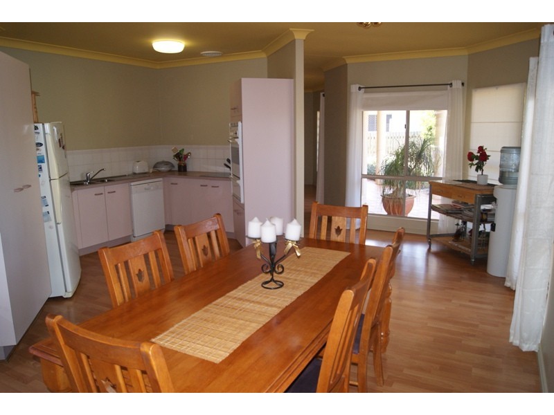 21 Pinnacle Court, Avoca QLD 4670
