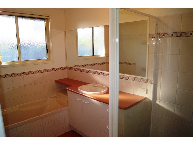 52 CUNNINGTON STREET, Bundaberg East QLD 4670