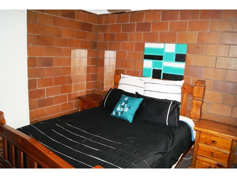 2/41 CURTIS STREET, Bundaberg South QLD 4670