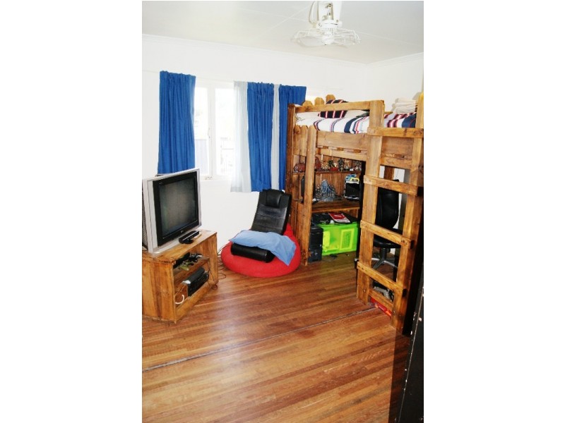 23 BAKER STREET, Kepnock QLD 4670